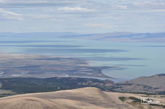 Do alto da Loma del Pliegue Tumbado, vista do lago Viedma, em El Chaltén, na patagônia argentina